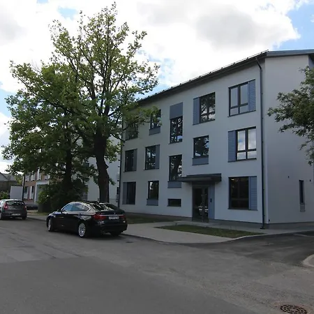 Raua 15 アパート *