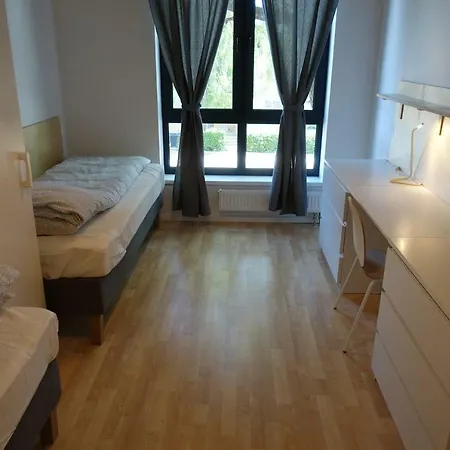 Raua 15 Apartman *